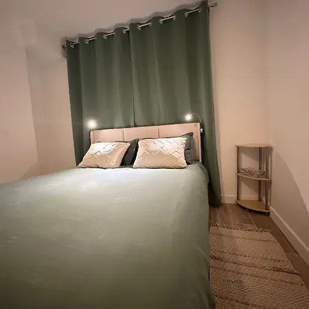 Bienvenue Chez Annabelle - Meaux Apartment