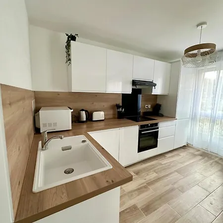 Bienvenue Chez Annabelle - Meaux Apartment